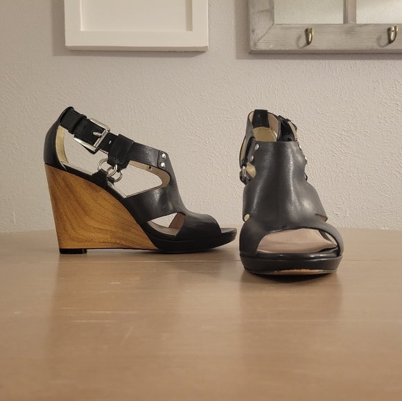 Michael Kors Briyette Wedge Sz 6.5 - Picture 11 of 12